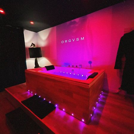 Love Room Haut De Gamme - L'Extase Avec Jacuzzi Violaines ภายนอก รูปภาพ