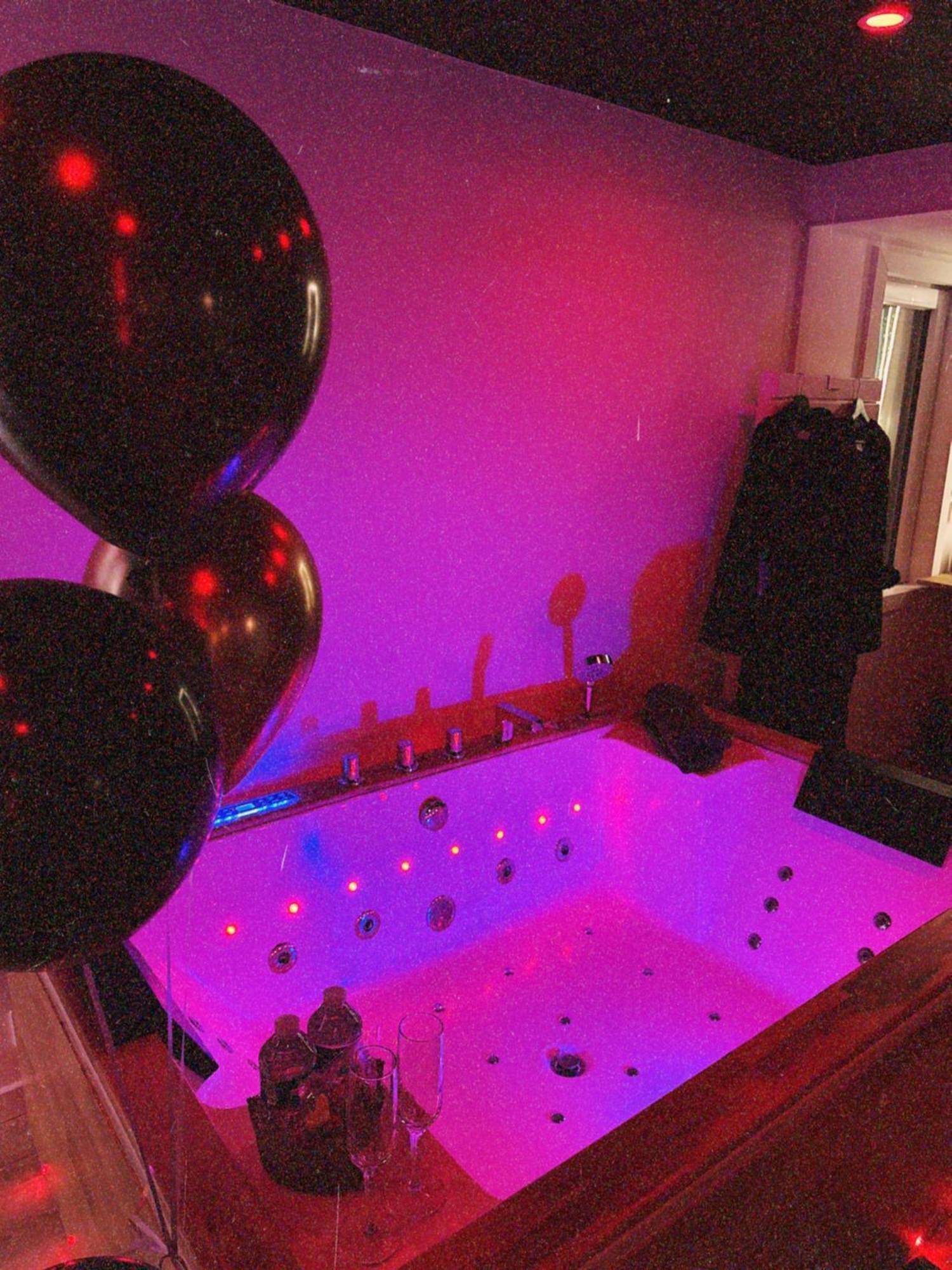 Love Room Haut De Gamme - L'Extase Avec Jacuzzi Violaines ภายนอก รูปภาพ